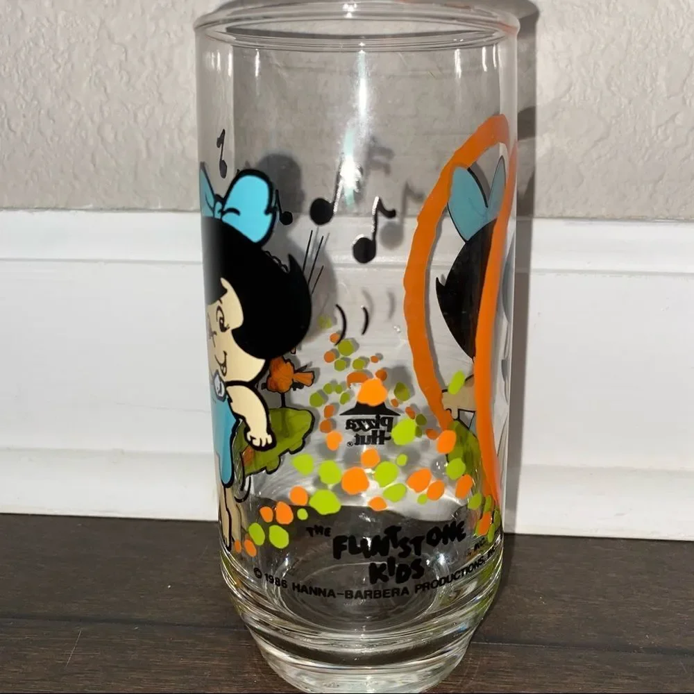 1986 Vintage Pizza Hut Flinstone Kids Betty Rubble​